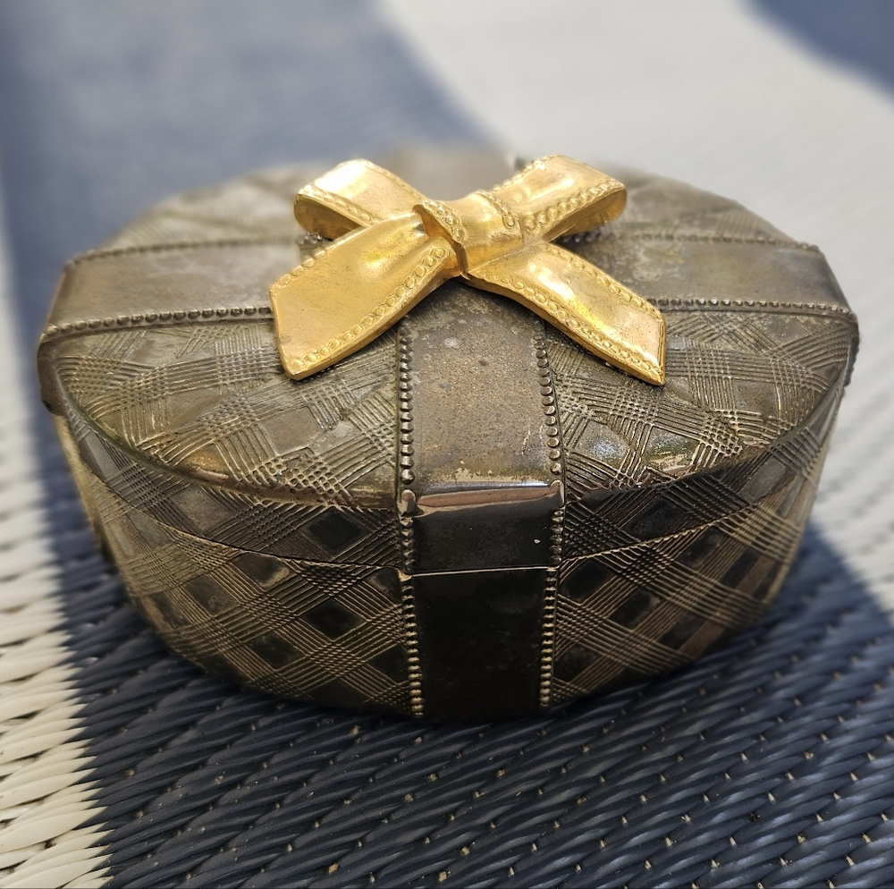 Godinger Silver Art Co. trinket box
